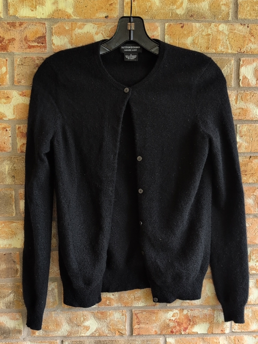 Sutton Studio Women's Black Button-Front Crew Cardigan Cashmere